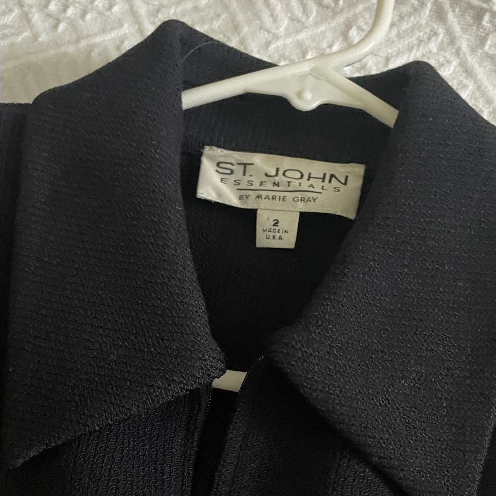 St. John knit 4 piece set BLACK pearl buttons gold zipper - Picture 11 of 16